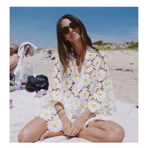 ISO LA VIE STYLE HOUSE DAISY KAFTAN